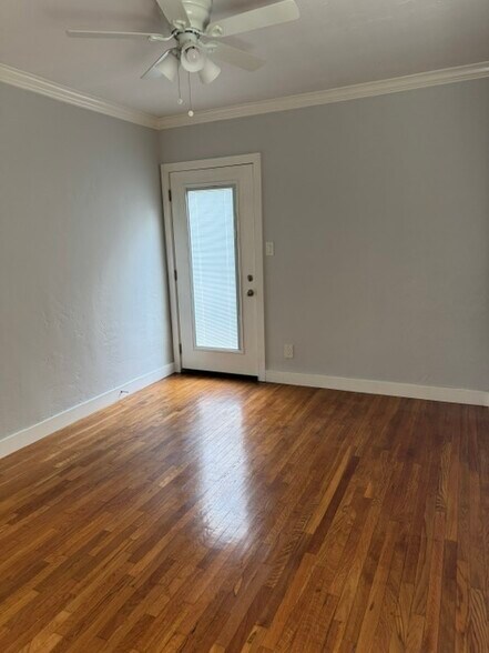 Building Photo - 226 N Brighton St