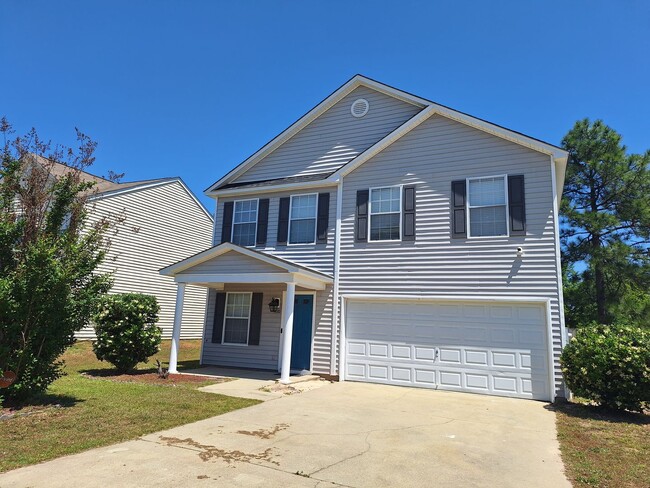 Building Photo - Wonderful Four Bedroom Home in Northeast C...