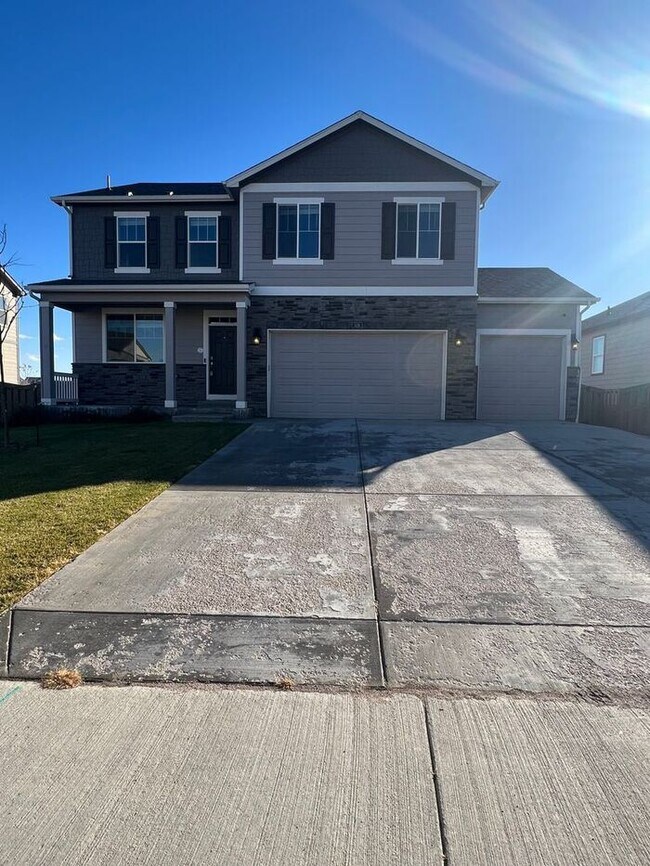 Beautiful 4bd 3ba Home in Severance Avai... 336 Central Ave Eaton