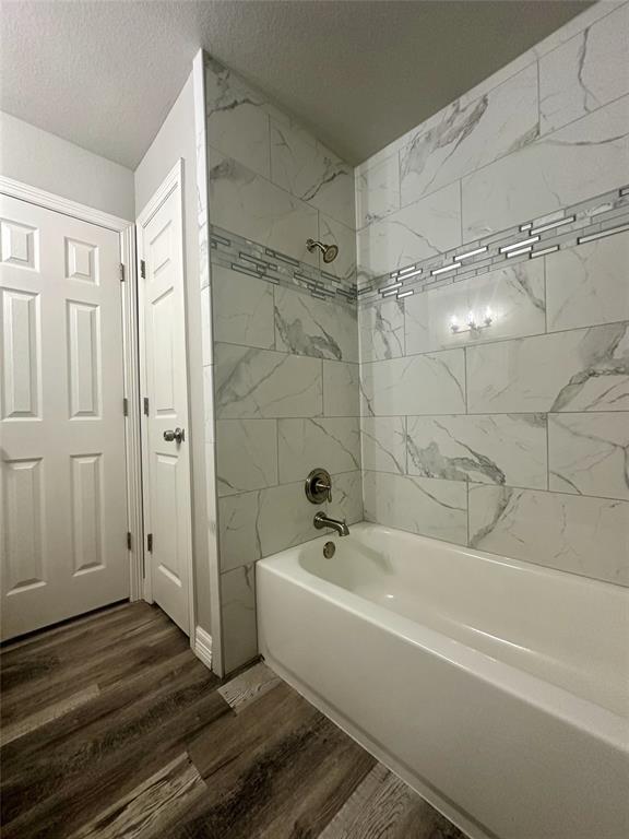Building Photo - 418 Garland Dr