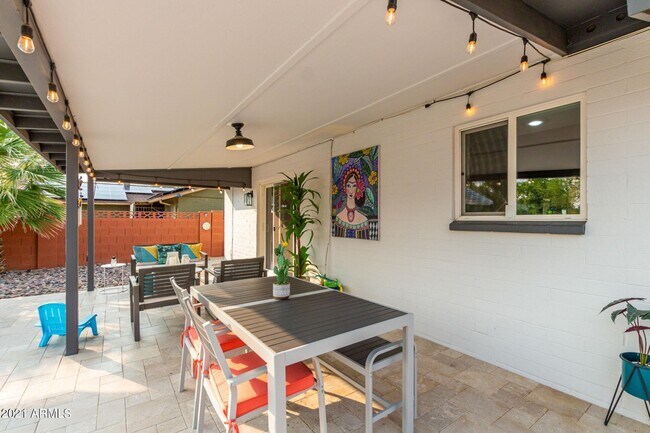 Building Photo - 3809 W Cholla St
