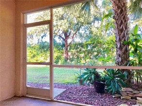 Building Photo - 8073 Pacific Beach Dr