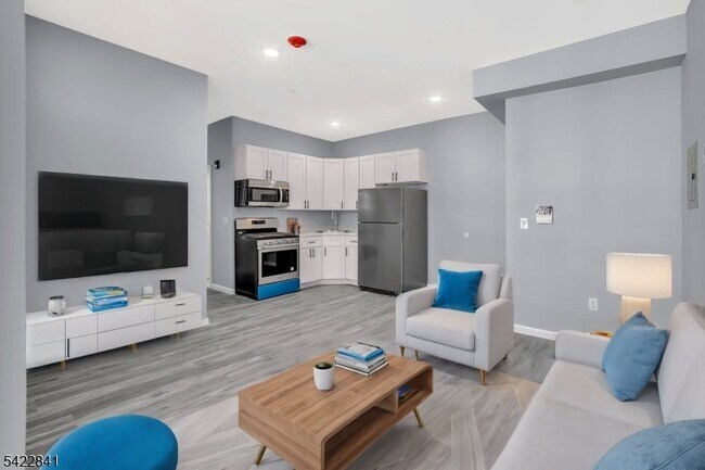 Building Photo - 155 Clifton Ave