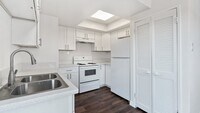 Building Photo - Chula Vista - Two Weeks FREE Renovated 2 bed /1.5 bath Two-Story Townhome w/ Private Yard