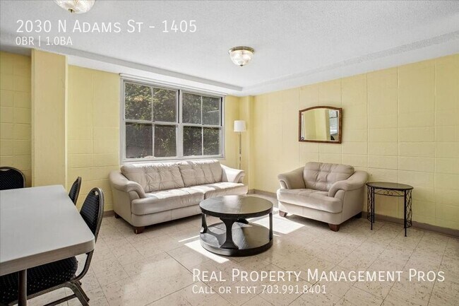 Building Photo - 2030 N Adams St
