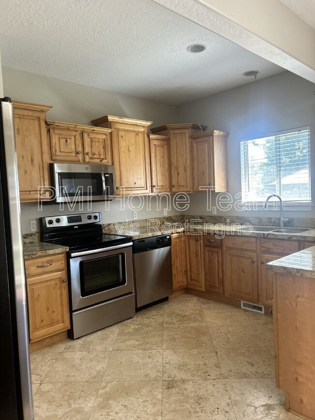 Building Photo - 260 Ailee Lane
