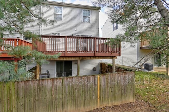 Building Photo - 8847 Goose Landing Cir