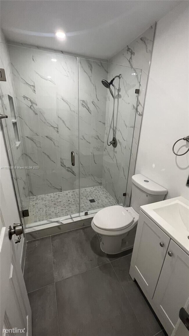 Building Photo - 3 br, 2 bath House - 12333 SW 27th St # 0