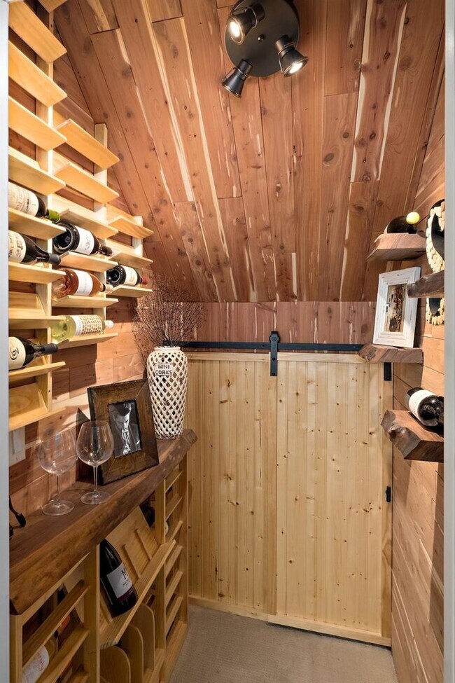 Building Photo - Beautiful 5 Bedroom, 3 Bath Home + Loft in Quail Lake, Clovis, CA