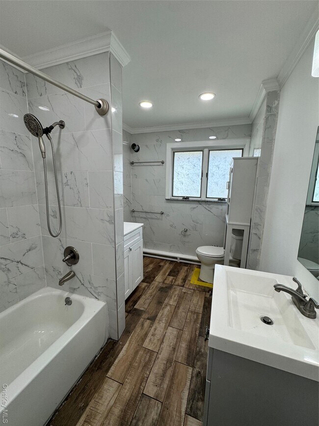 Building Photo - 15 Belmont Blvd