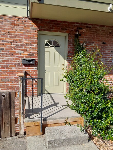 Front Door - #321 THE MILWAUKIAN