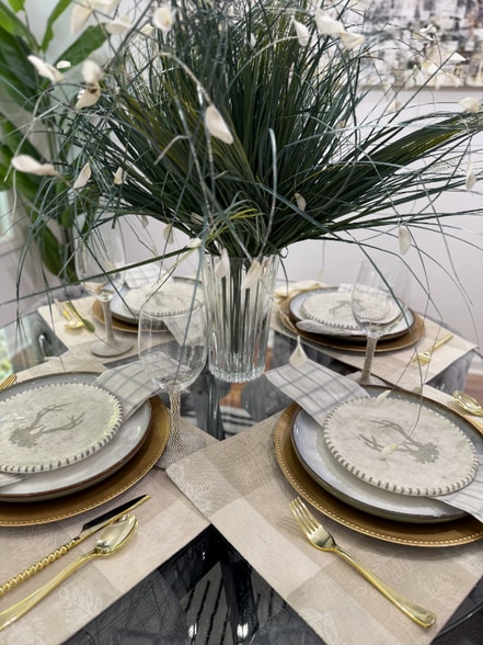 Building Photo - 3925 Pineshore Cir