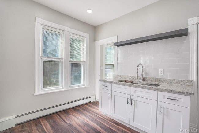 Building Photo - 27 Orchard Pl