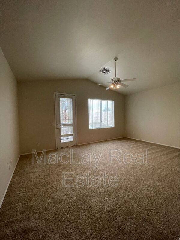 Building Photo - 7140 E Medina Ave