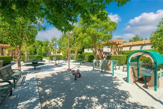 Building Photo - 15 Exeter