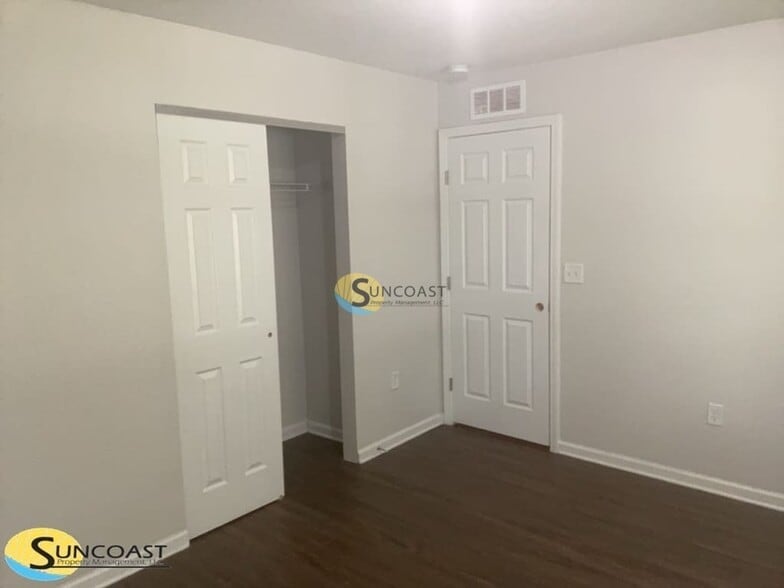 Building Photo - 8676 Kaye Ln