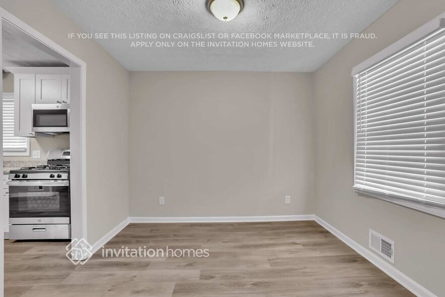 Building Photo - 835 Brompton Ct NW