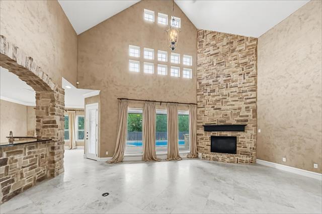 Building Photo - 129 Acorn Ln