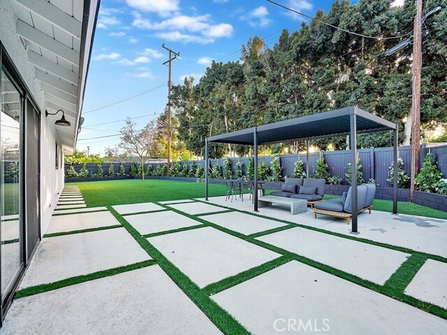 Building Photo - 737 Paseo Pl