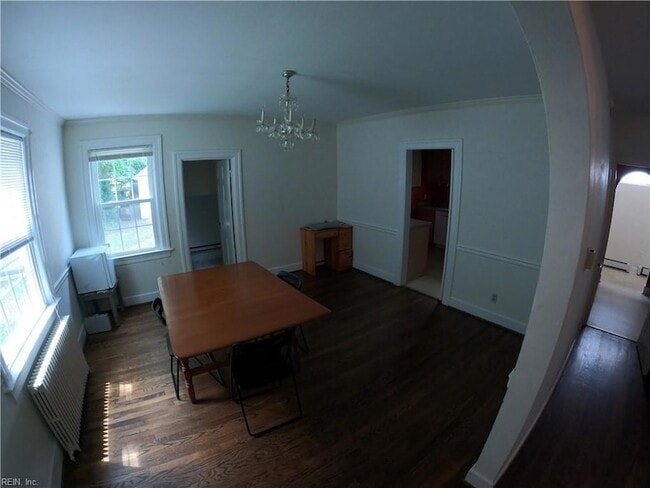 Building Photo - 1600 Cedar Ln