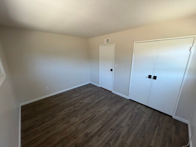 Building Photo - Charming 3 Bedroom Home with Beautiful Backyard in San Carlos