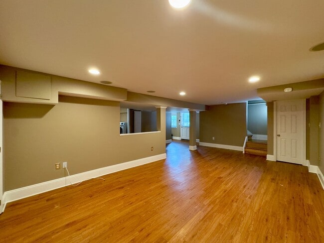 Building Photo - 115 E Northern Pkwy