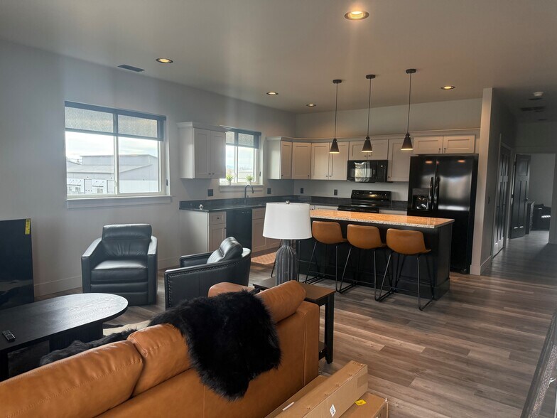Building Photo - 203 Fletching Way
