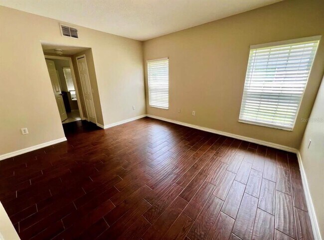 Building Photo - 2621 Star Lake View Dr