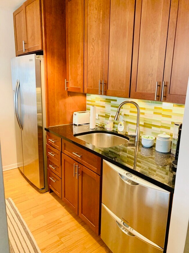 Building Photo - 535 N Michigan Ave