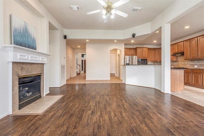 Building Photo - 6604 Trenton Lake Ln