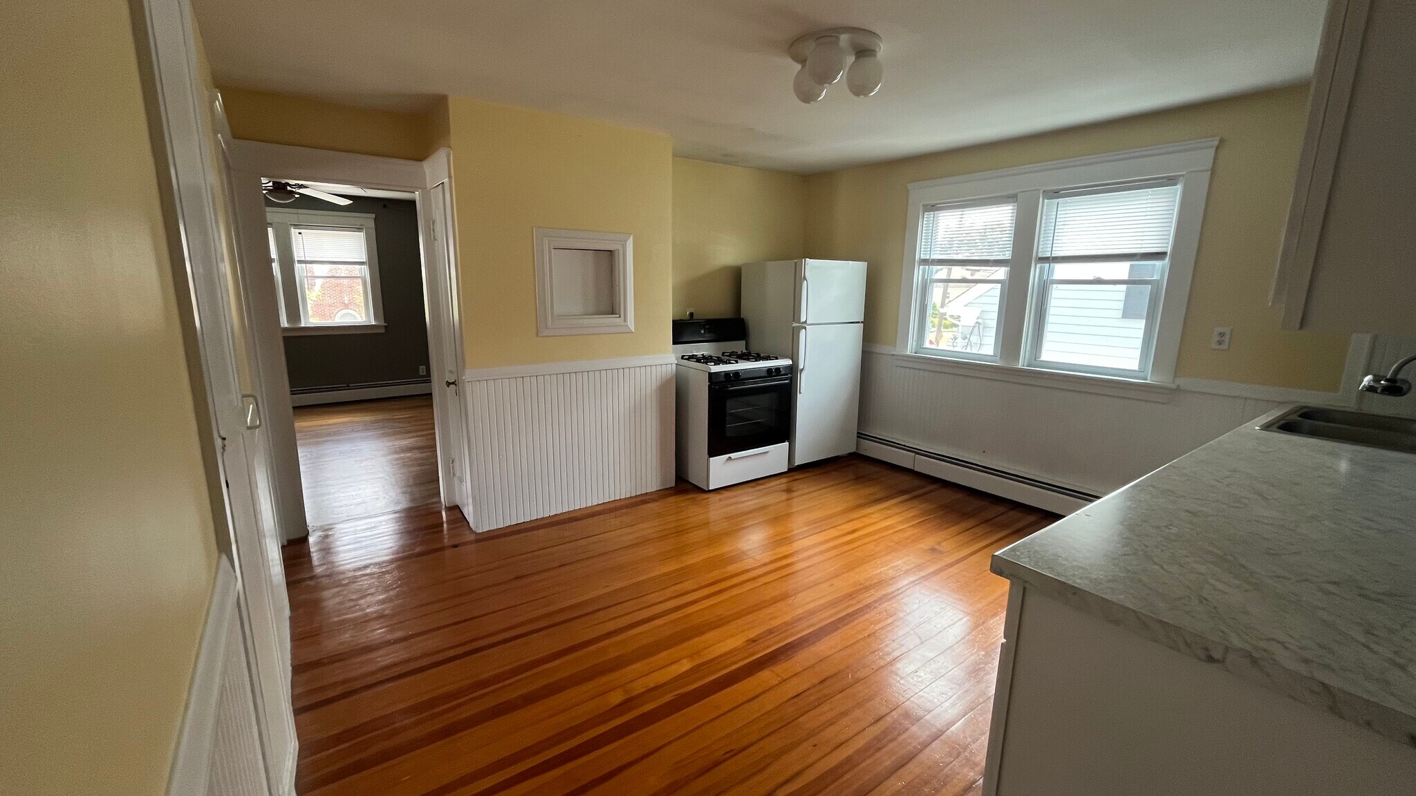 Kitchen - 434 Sharon St
