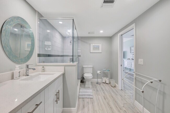 Building Photo - 2909 S Ocean Blvd