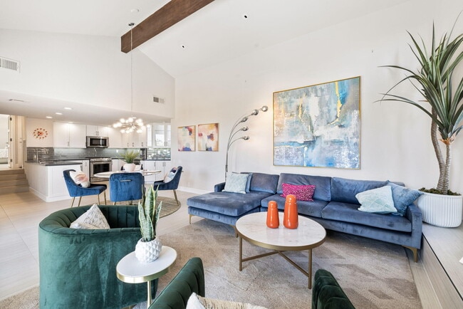 Building Photo - 49069 Mariposa Dr