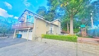 Building Photo - Mercer Island gem - 4 BD 2.5 Ba in Beautif...
