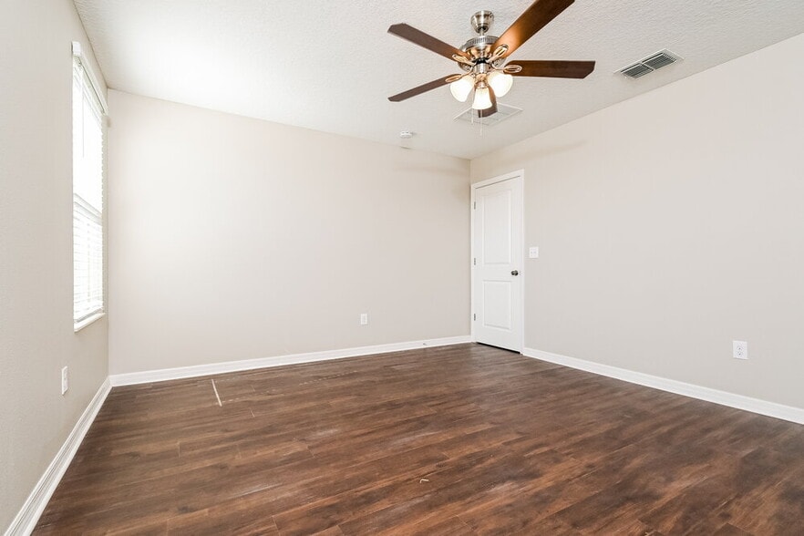 Building Photo - 7205 Ozello Trail Ave