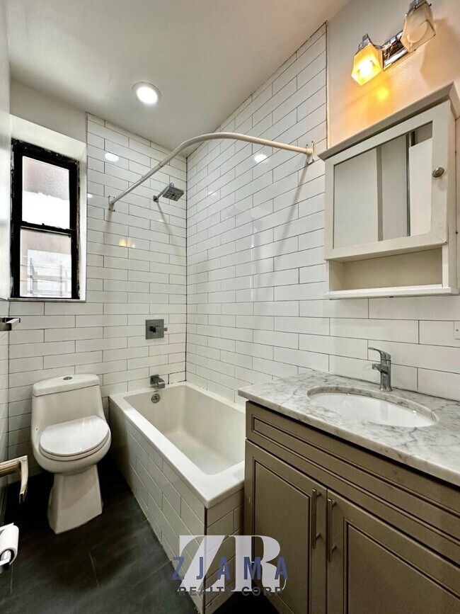 Building Photo - 410 Eastern Pkwy
