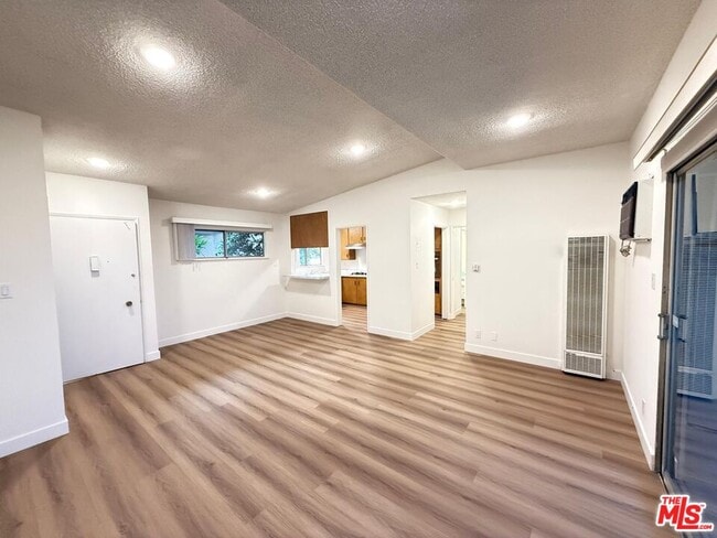 Building Photo - 12958 Valleyheart Dr