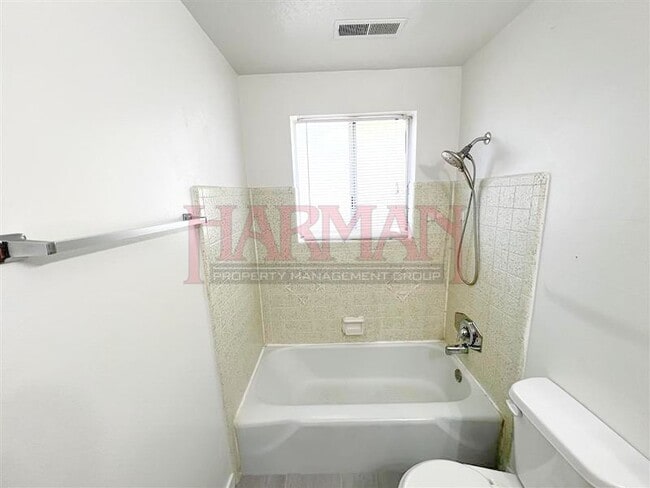 Building Photo - 1544 S 400 E