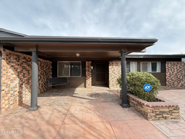 Building Photo - 11109 Pink Coral Dr