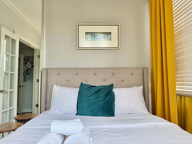 Building Photo - 215 Piedmont Ave NE