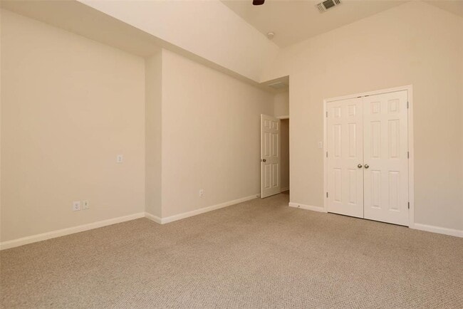 Building Photo - 2220 Comal Springs