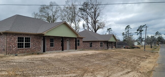 Building Photo - 145 Canterberry St