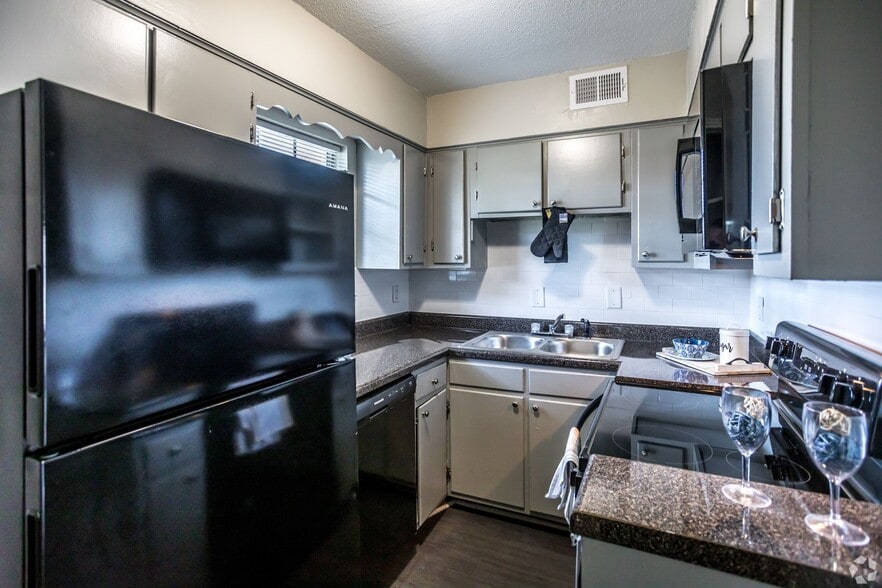 Interior Photo - Graceland Pointe Apartments: Modern Style,...