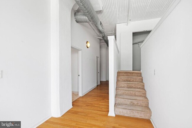 Building Photo - 2200 Arch St