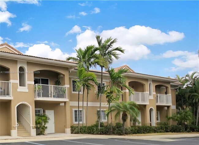 Primary Photo - 4802 Washington St