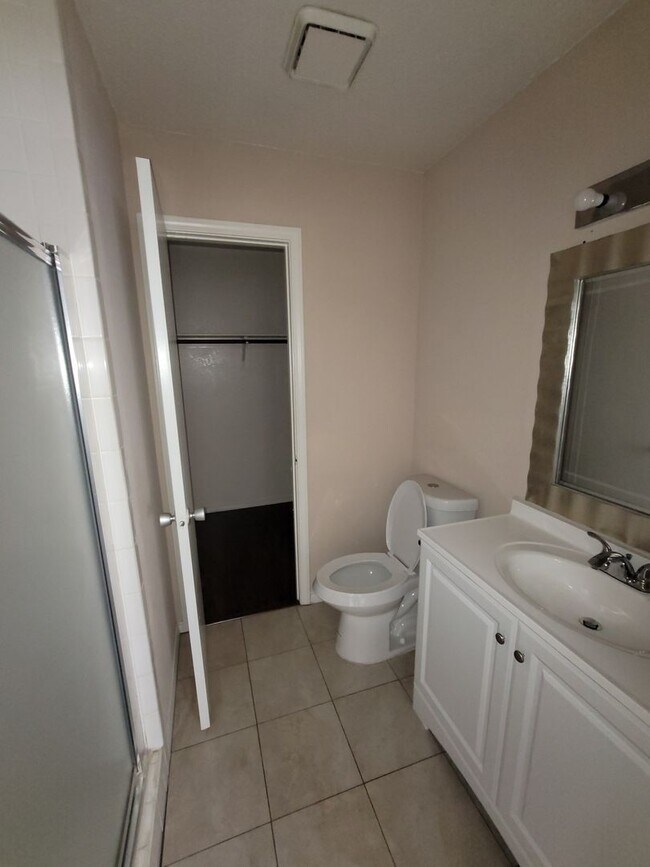 Building Photo - WYKEHAM CONDOS