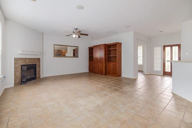 Building Photo - 1612 Sunterro Dr