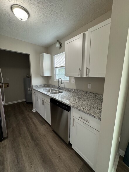 Building Photo - 2114 Vandivere Rd