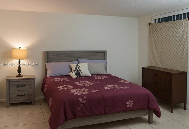 Building Photo - 16450 NW 2nd Ave