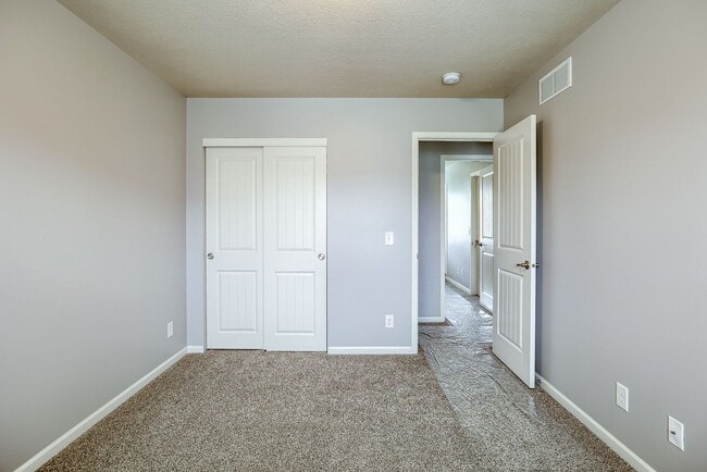 Building Photo - Must See In Whitetail Creek!!